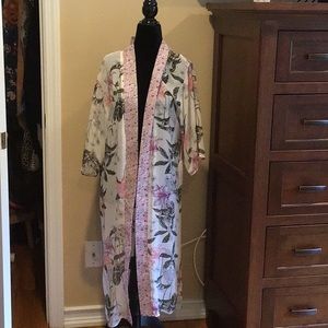 Brand New with Tags. Floral Duster/Kimono.Size XS.